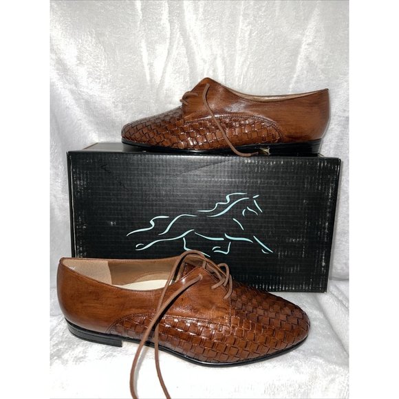 Trotters Brown Woven Leather Oxfords - Picture 3 of 10